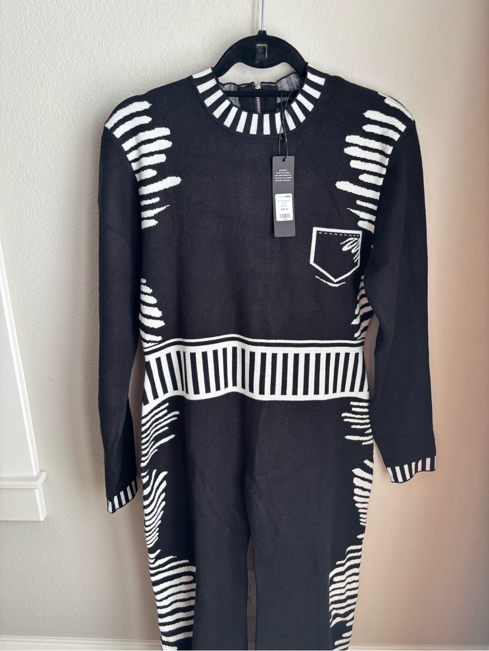 Fashion Nova NWT Black & White Patterned Jumpsuit - Picture 2 of 4
